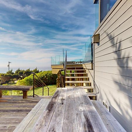 Friederichs' Beach House Manchester Bagian luar foto
